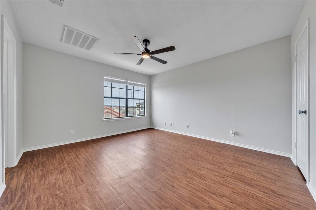 Ridgmar Crossroads Condo - Residential