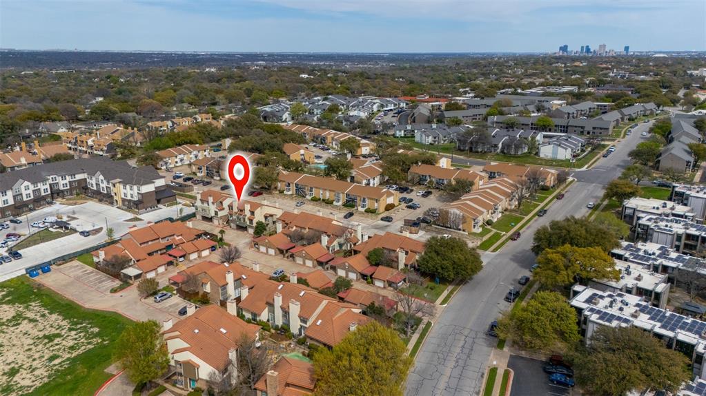 Ridgmar Crossroads Condo - Residential