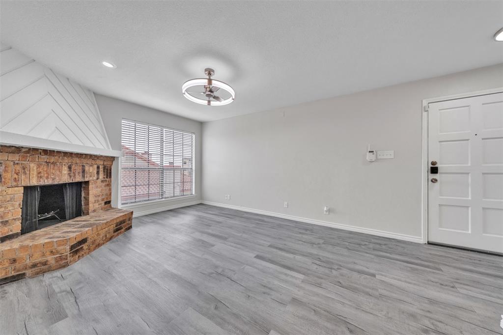 Ridgmar Crossroads Condo - Residential