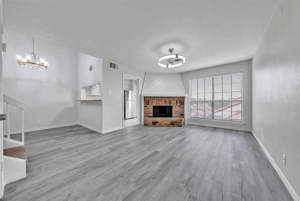 Ridgmar Crossroads Condo - Residential