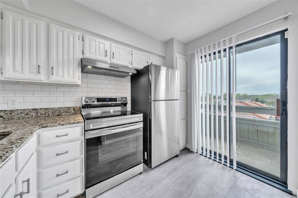 Ridgmar Crossroads Condo - Residential