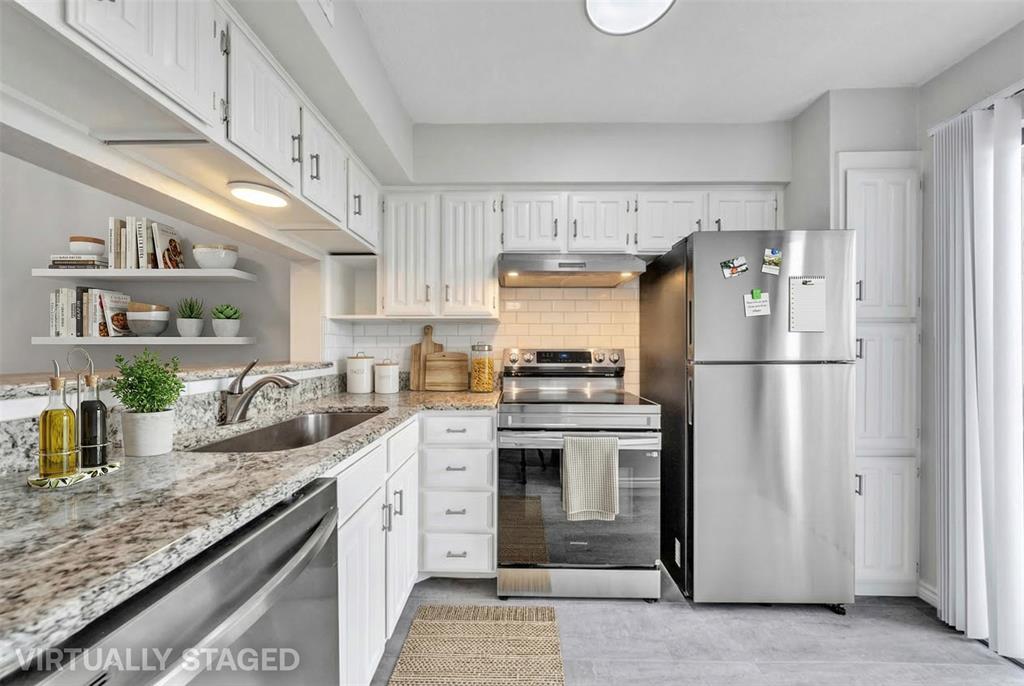 Ridgmar Crossroads Condo - Residential