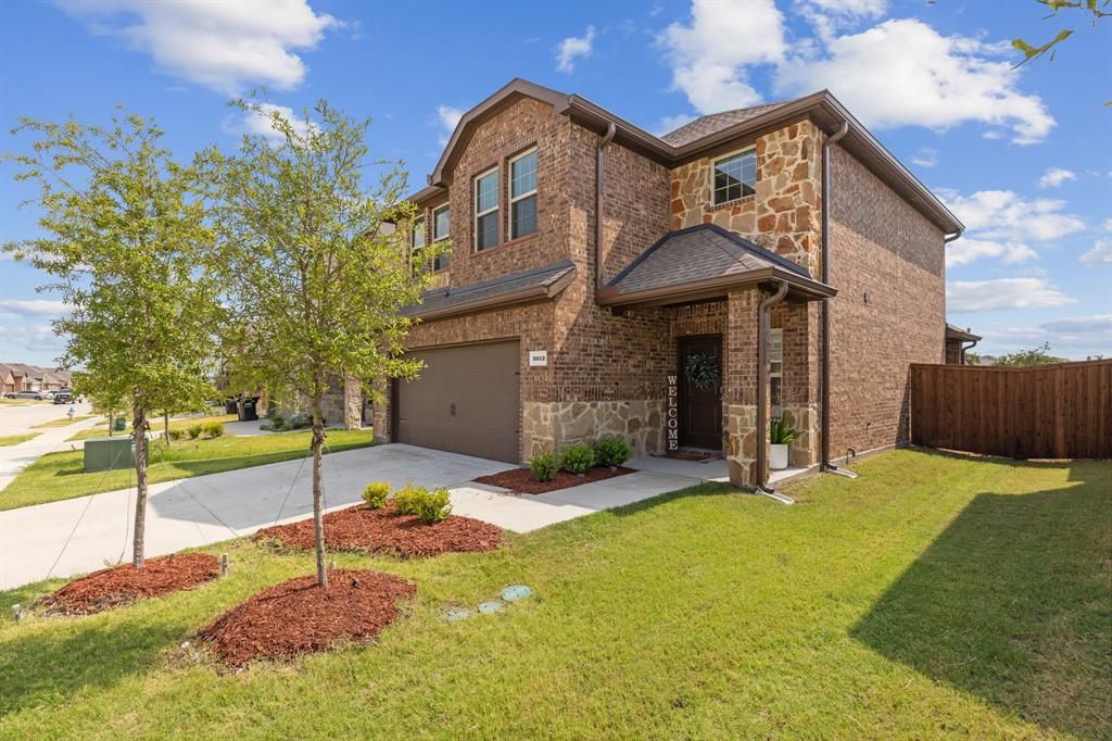 Photo of 3012 GLAZNER Drive, Mesquite, TX 75126 (MLS # 21151995)