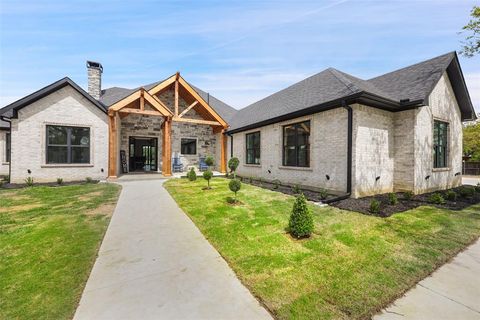 A home in Burleson