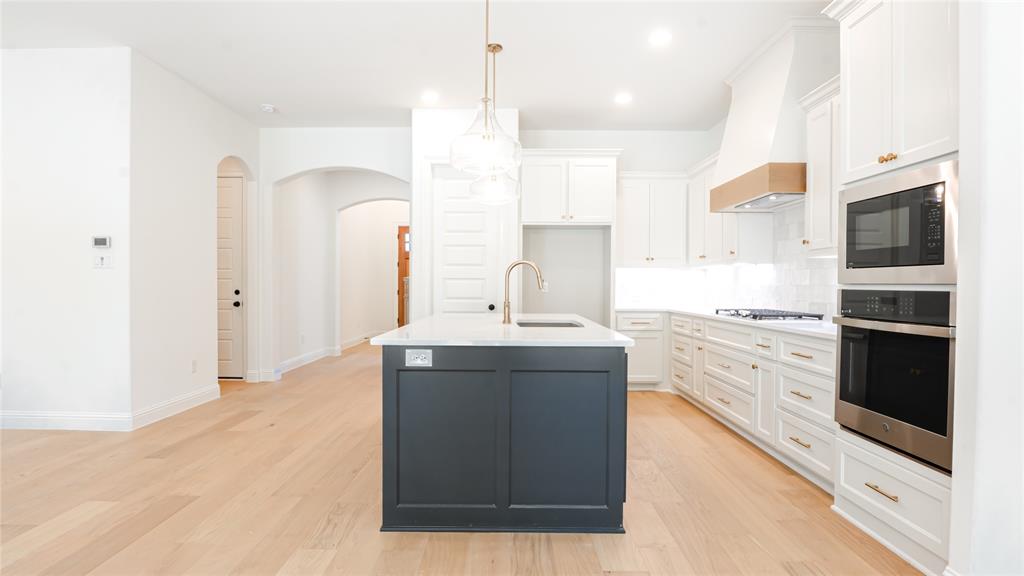 427 Wingtail Drive