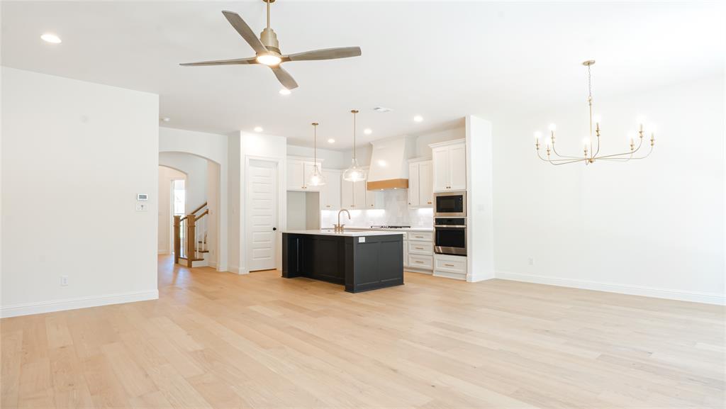 427 Wingtail Drive