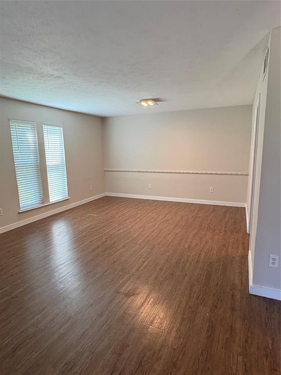 Dallas, Texas 75244, United States, 4 Bedrooms Bedrooms, ,3 BathroomsBathrooms,Residential,Active,215415