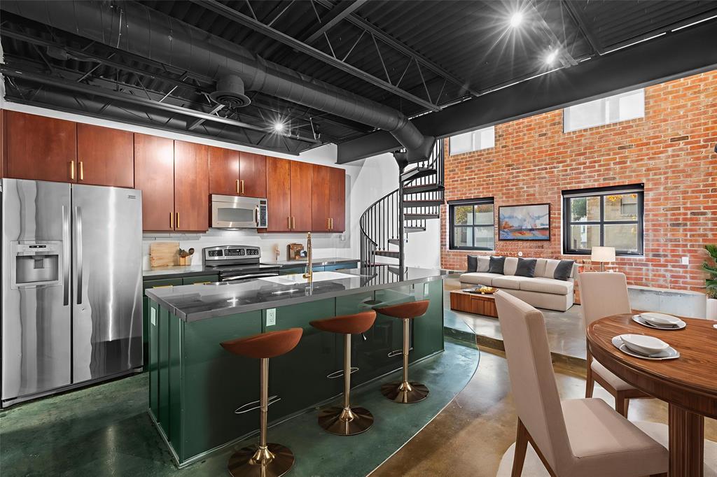 3110 Thomas Avenue 133