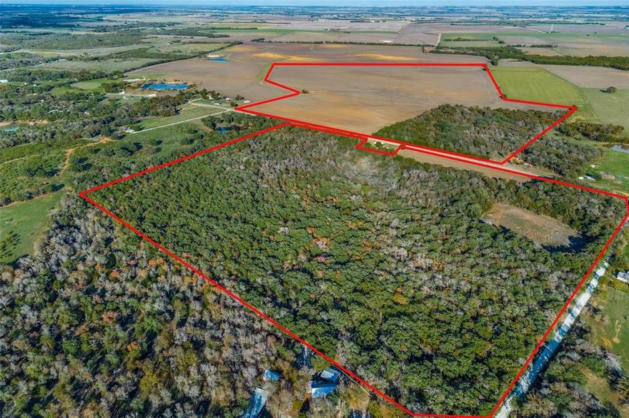Looking for the perfect development or investment opportunity nearby the growing city of Hillsboro, TX this 132± acre tract contains extensive frontage on FM 309, is free of any floodplain, and is ag-exempt with a current lease in place. Approximately 10 miles from downtown Hillsboro allowing you to be just outside city limits but still providing access to abundant amenities such as, shopping, dinning, etc. The various types of terrain allow for you to make this property your own. Seller sold 43 acres in Feb 2026.