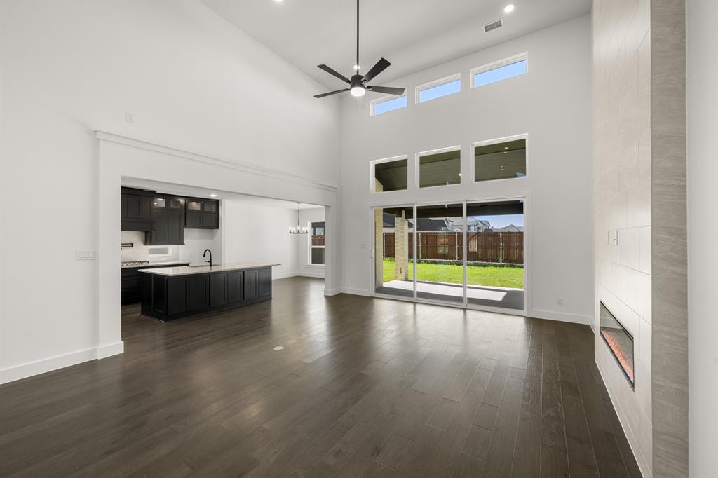 Mira Lagos Crossing - Residential