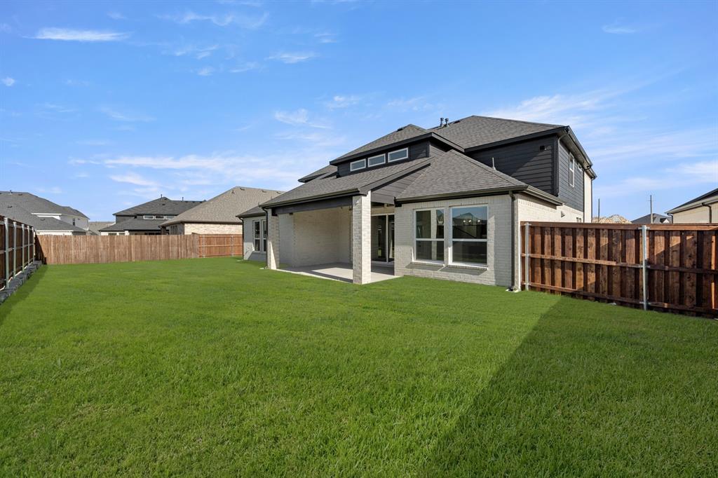 Mira Lagos Crossing - Residential