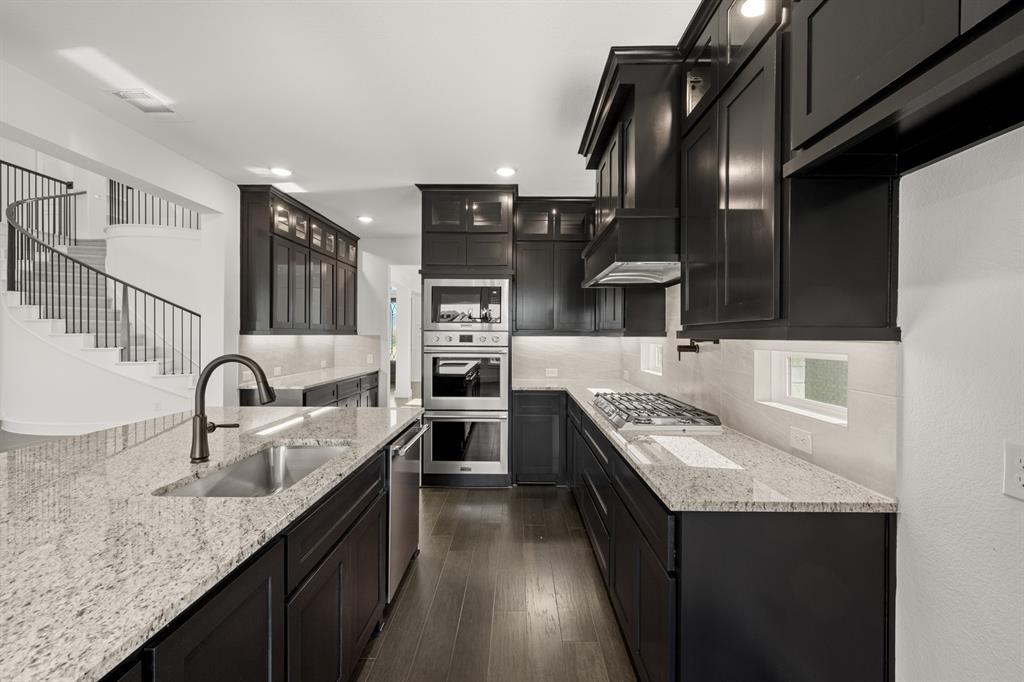 Mira Lagos Crossing - Residential