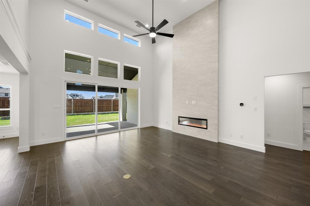 Mira Lagos Crossing - Residential