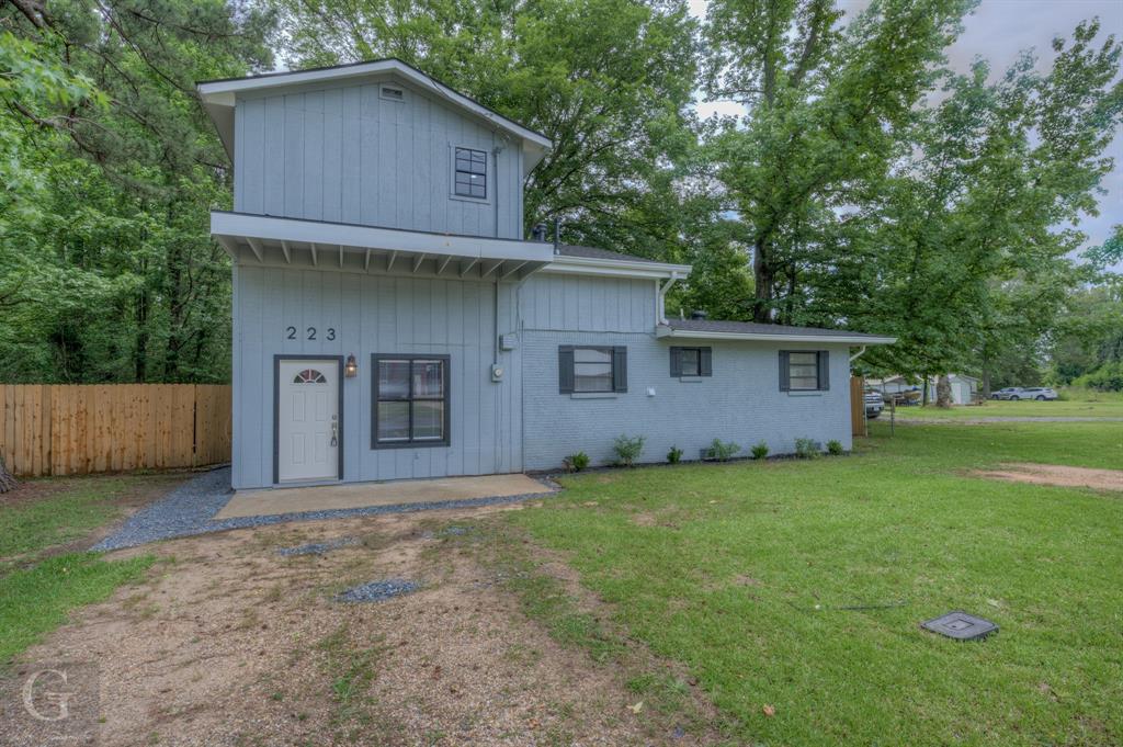 223 W Mckinley Avenue