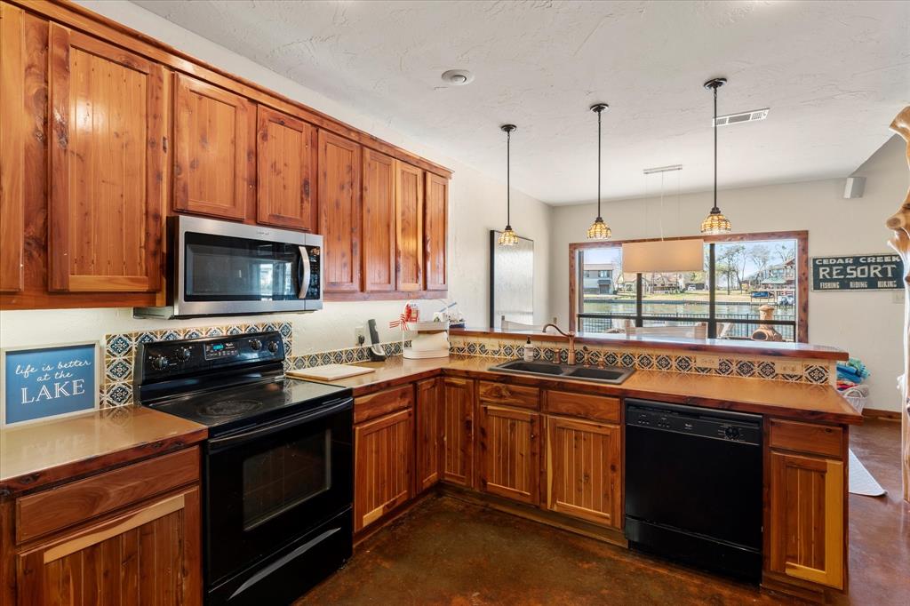 Pinnacle Club - Residential