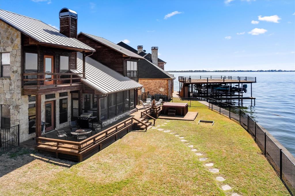 Pinnacle Club - Residential