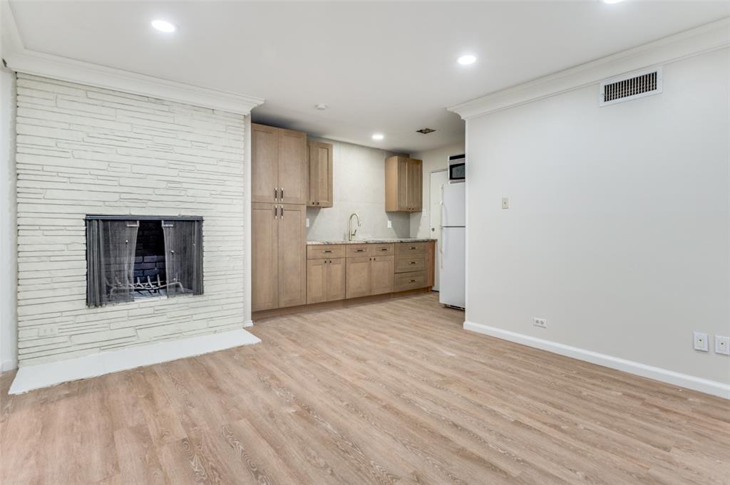 4285 Lomo Alto Drive