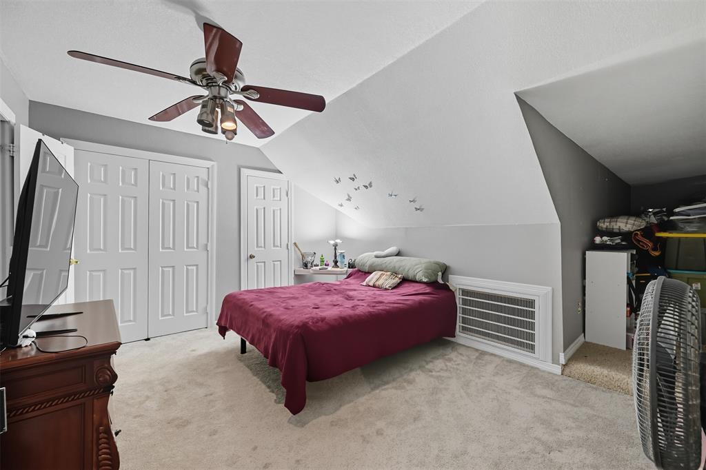 J Roberts - Residential