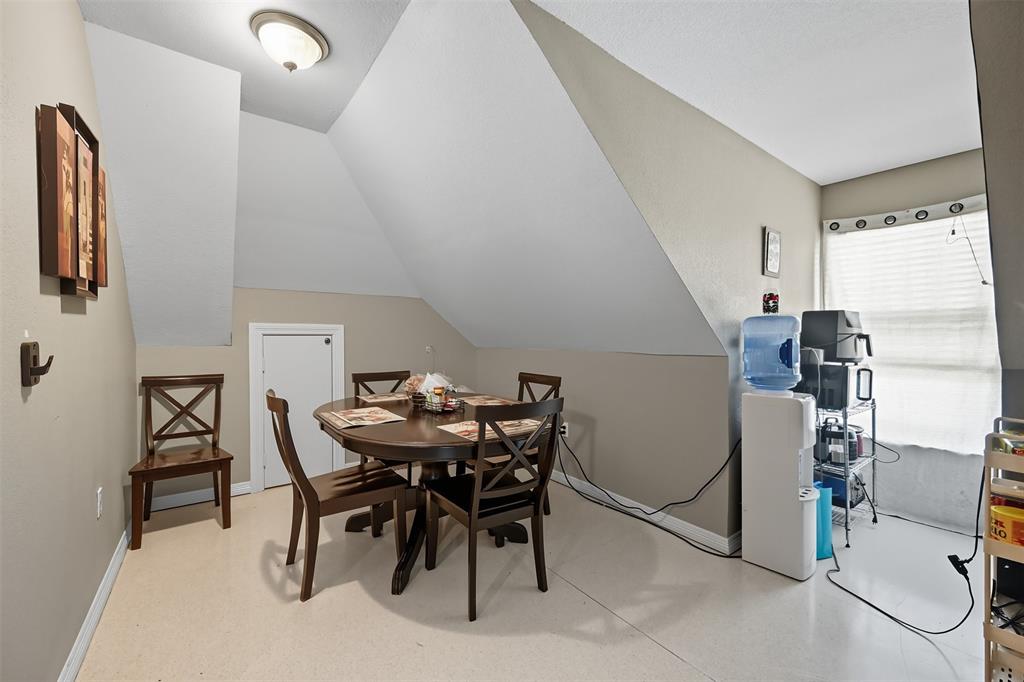 J Roberts - Residential