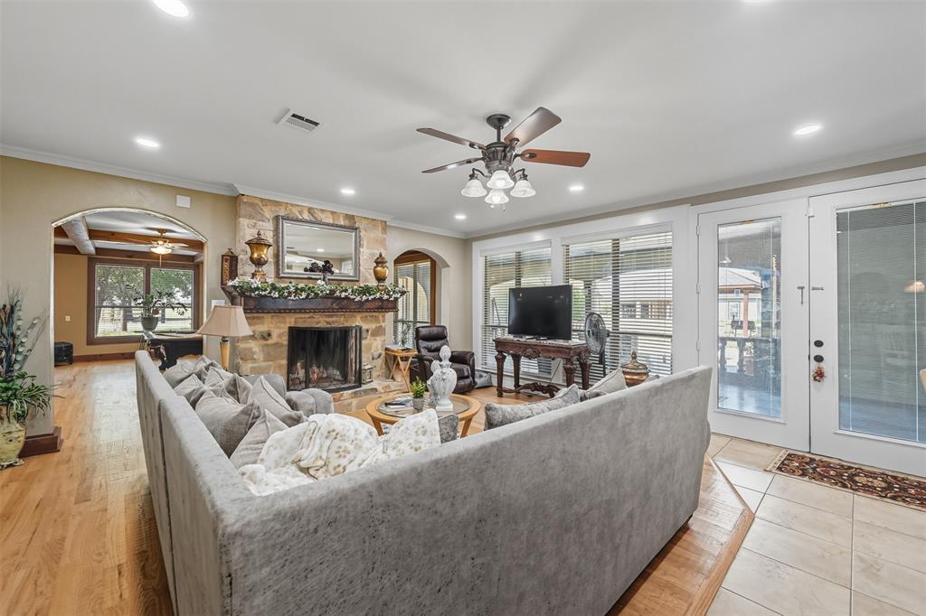 J Roberts - Residential