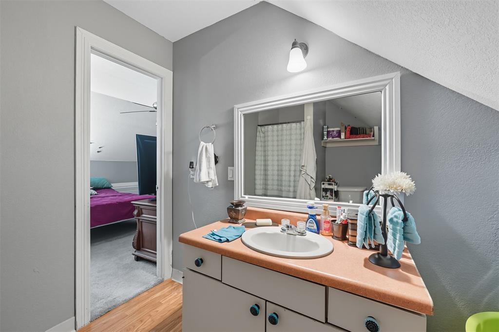 J Roberts - Residential