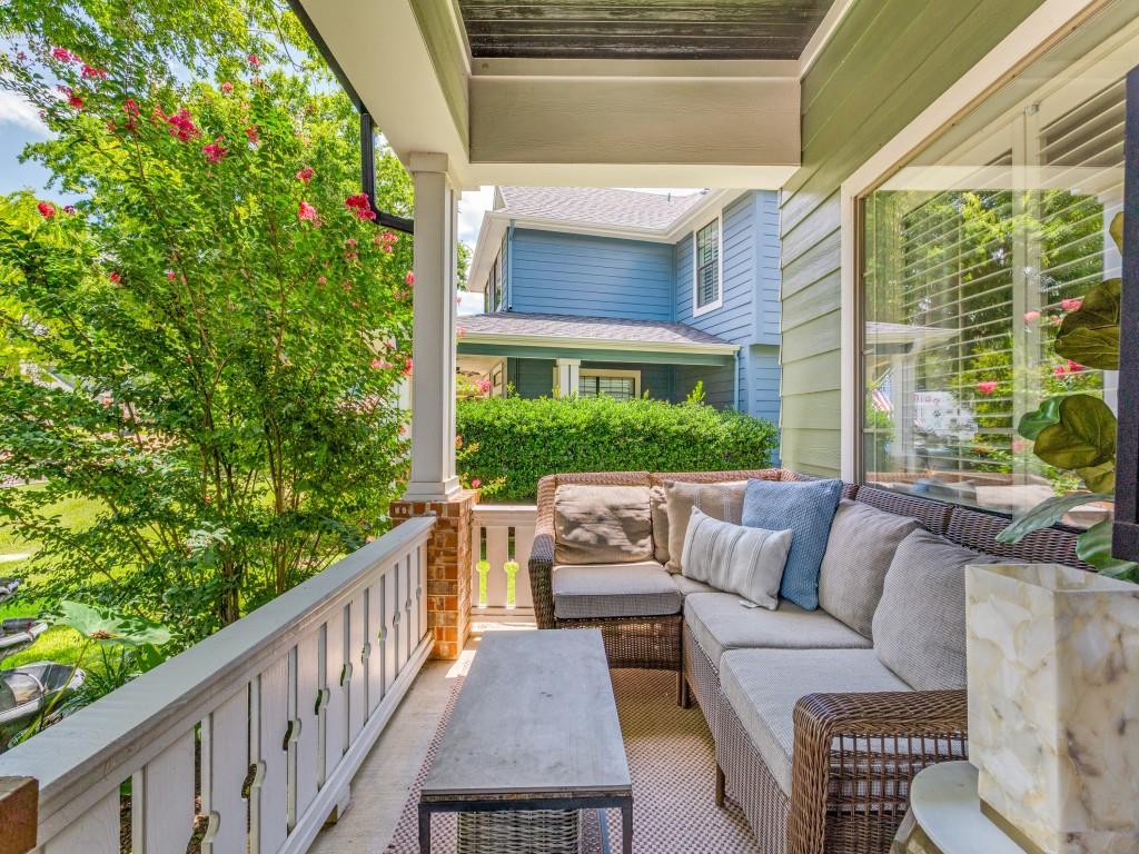 1908 Victoria Circle