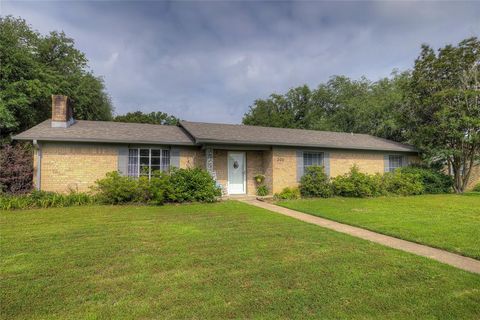 A home in Sulphur Springs