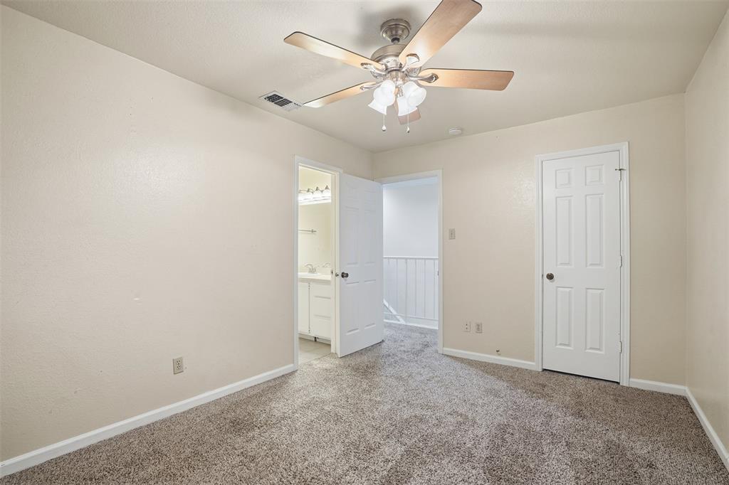 Fort Worth, Texas 76116, United States, 2 Bedrooms Bedrooms, ,3 BathroomsBathrooms,Residential,Pending,250106