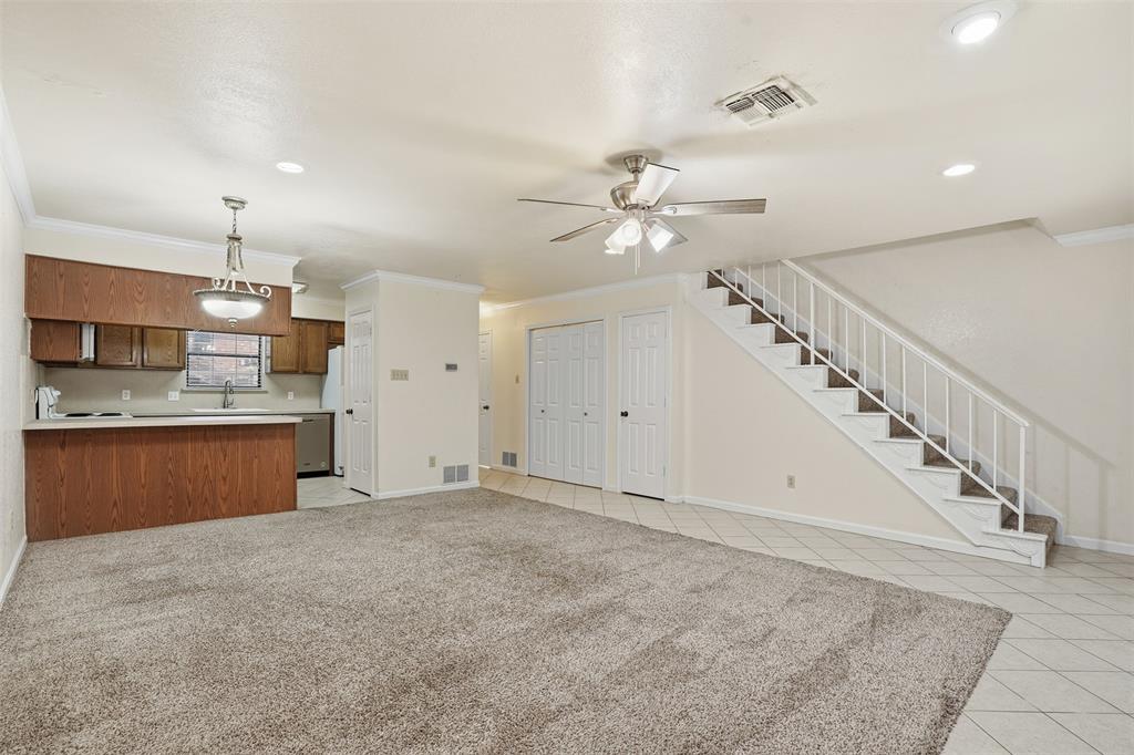 Fort Worth, Texas 76116, United States, 2 Bedrooms Bedrooms, ,3 BathroomsBathrooms,Residential,Pending,250106