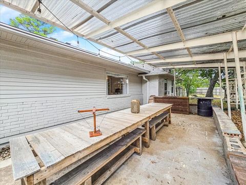 A home in Burleson