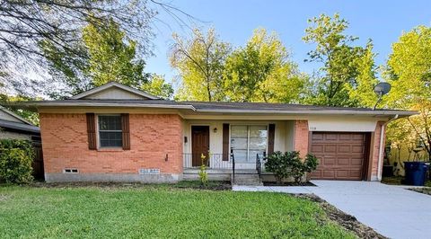 Photo of 518 Calvin Drive, Garland, TX 75041 (MLS # 21173991)