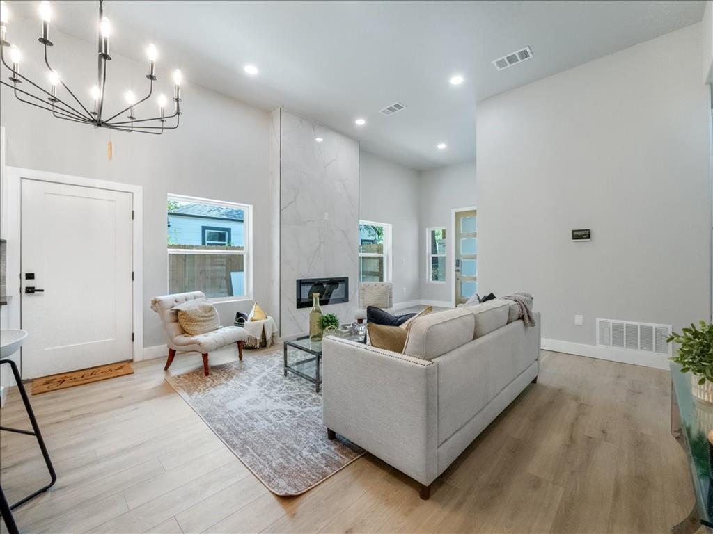 T J OLIVER SUBD - Residential