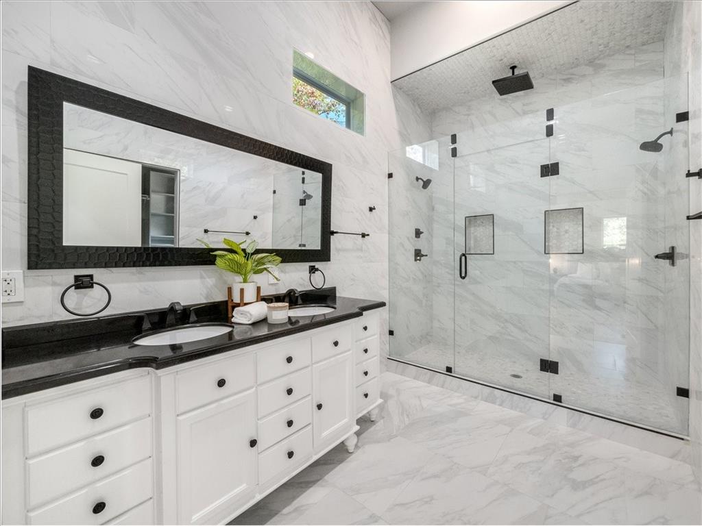 T J OLIVER SUBD - Residential