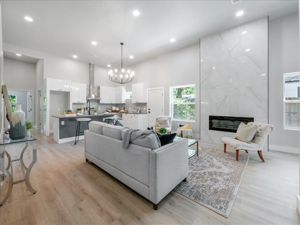 T J OLIVER SUBD - Residential