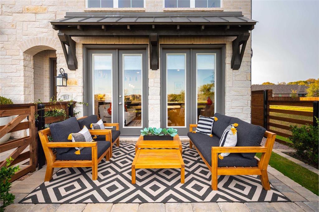 8313 Oak Island Trail