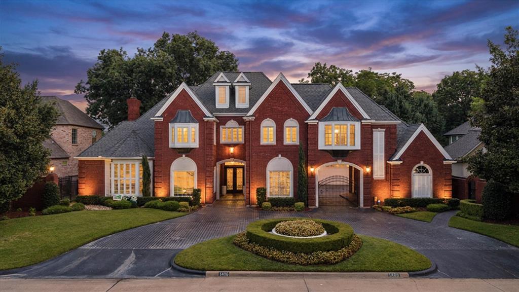 1405 Bentley Court