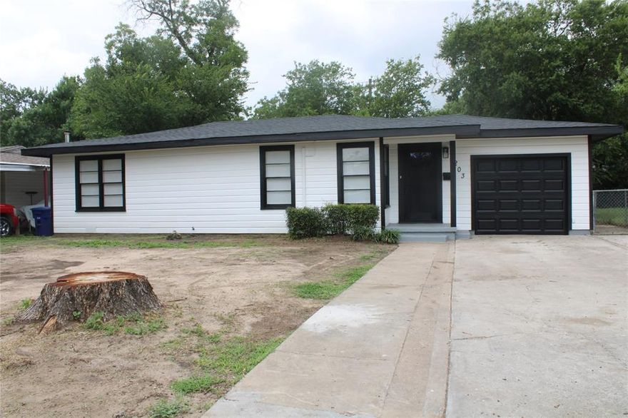 Located near Brownwood High School and Coggin Park, this beautifully remodeled 4-bedroom, 2-bath home features a spacious bonus room with washer and dryer hookups, a one-car garage, and new light fixtures throughout. The kitchen offers brand-new appliances and a huge walk-in pantry, while each room is equipped with its own mini split system for year-round comfort. Enjoy a fully fenced backyard with chain-link fencing, perfect for kids, pets, or outdoor entertaining. This move-in ready home has it all! Call today to schedule your private tour.