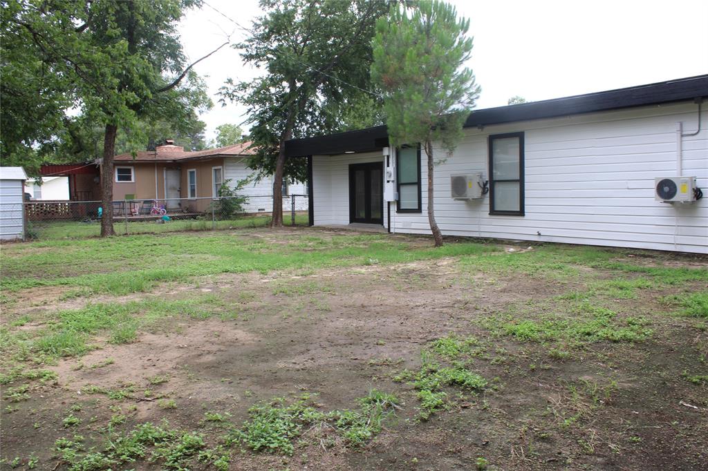 2203 SOUTHSIDE DR