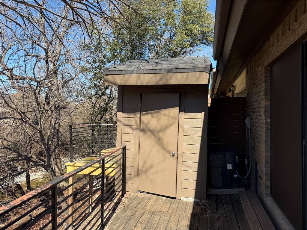 Collin Greene Condo - Residential