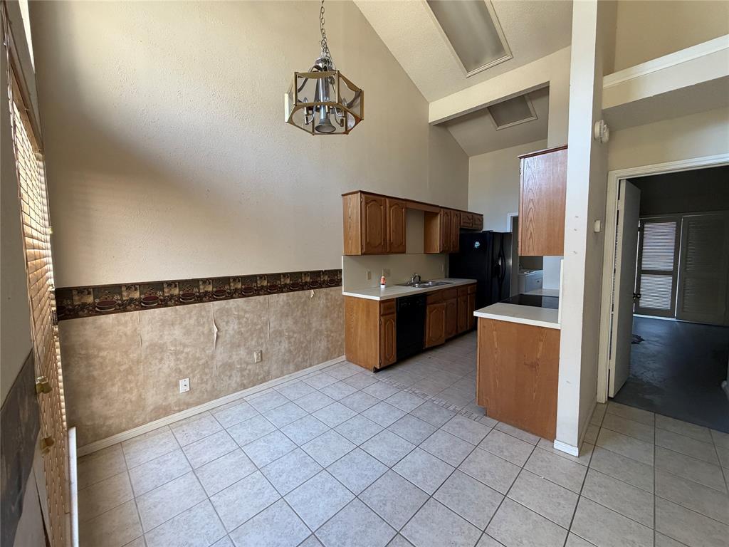 Collin Greene Condo - Residential