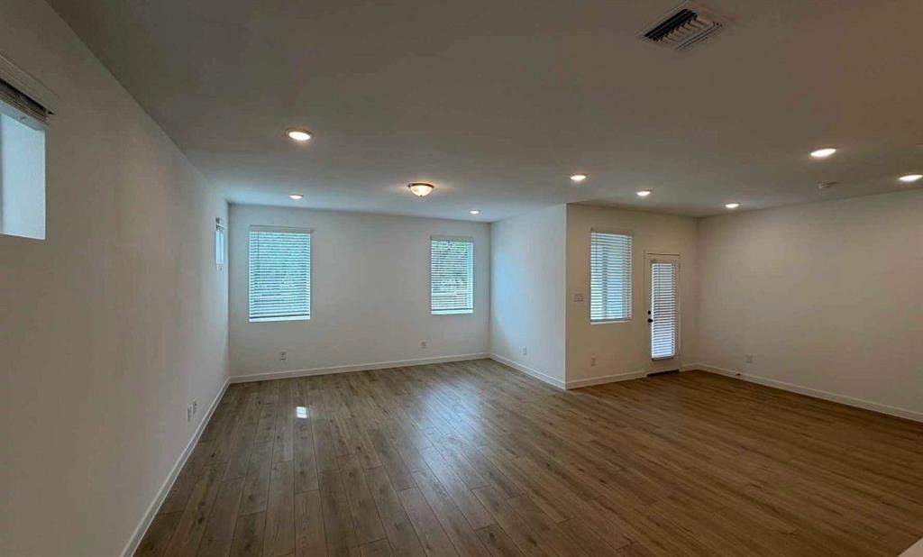 Sereno Oaks at Buckner Terrace - Residential