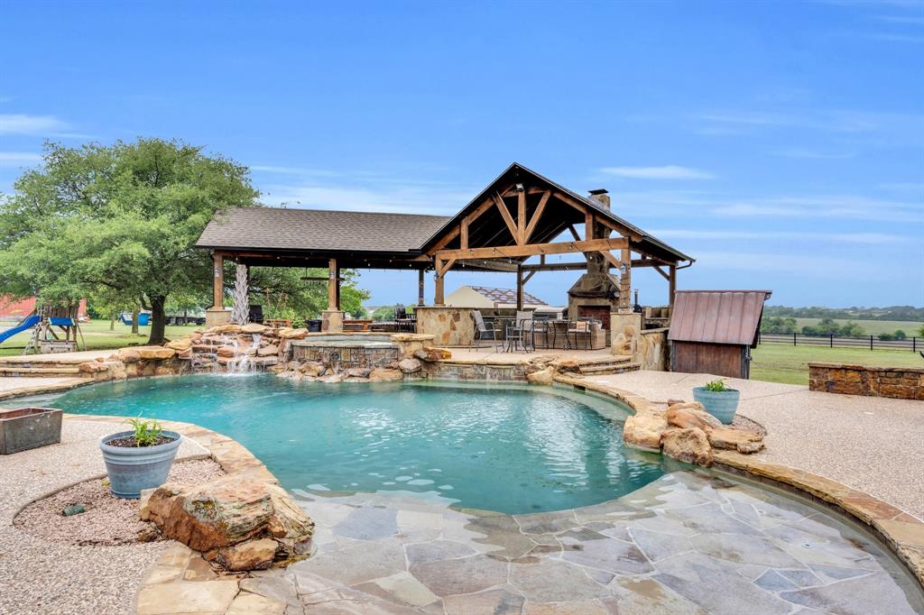 4 Stone Brook ESTS 13.318 ACRES - Residential