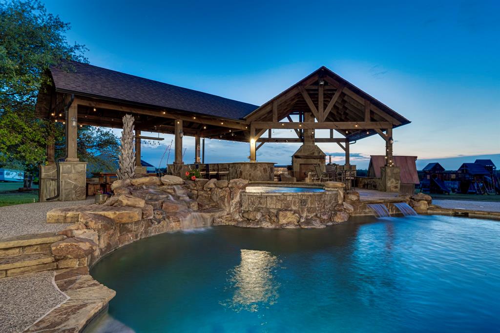 4 Stone Brook ESTS 13.318 ACRES - Residential