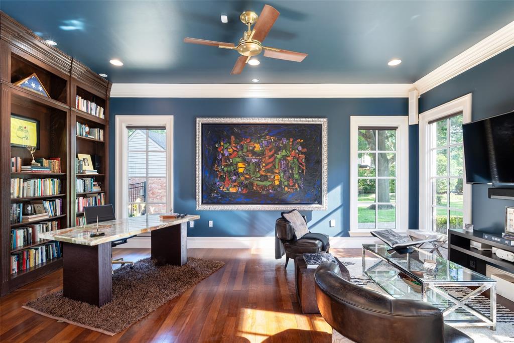 11484 Strait Lane