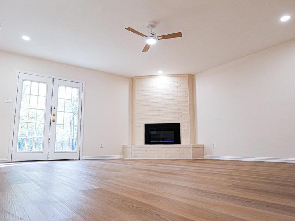 Royal Crest Add - Residential