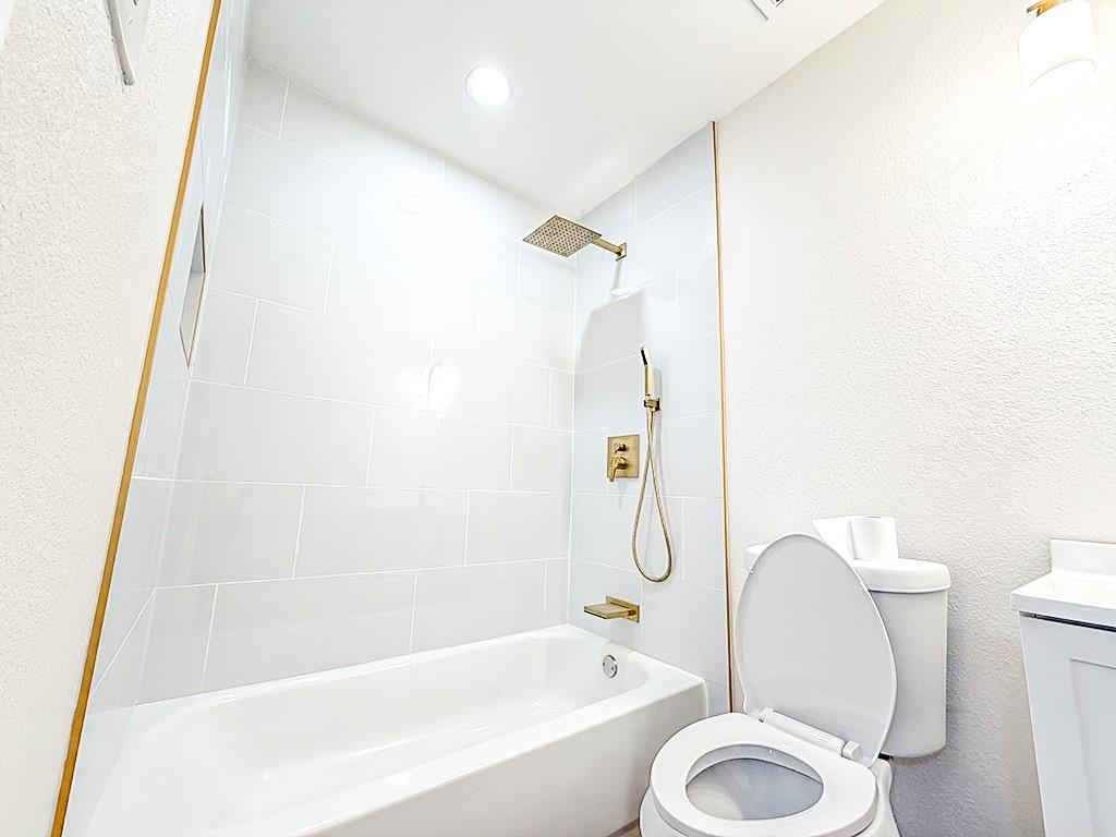 Royal Crest Add - Residential