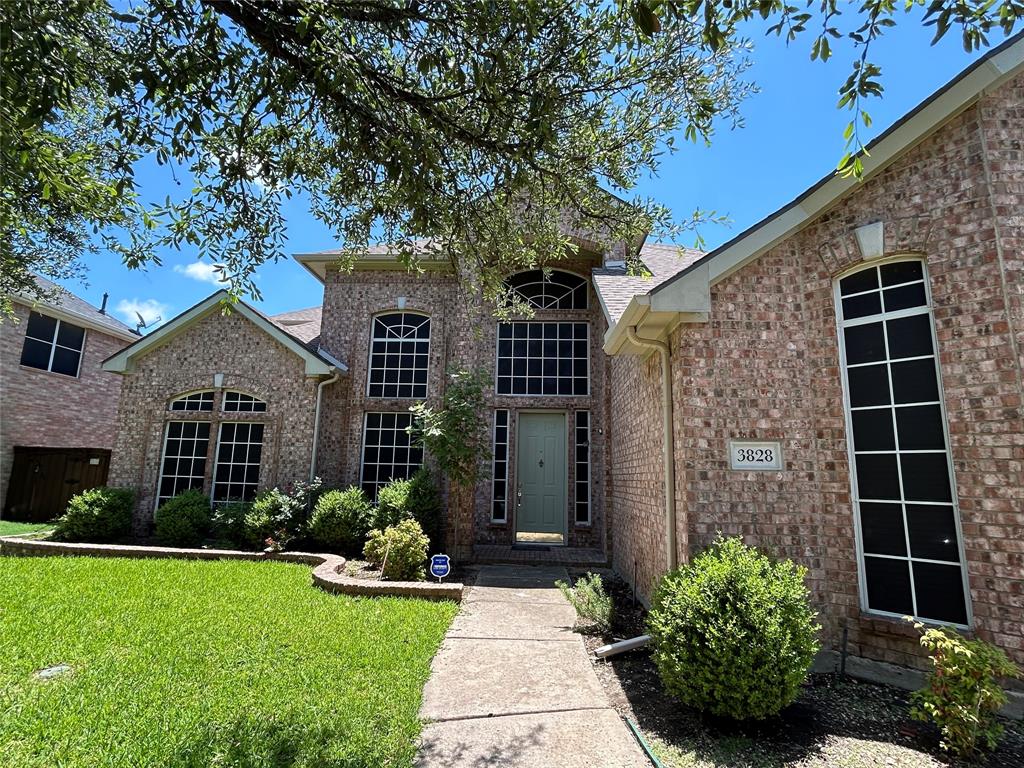 3828 COCHRAN Drive