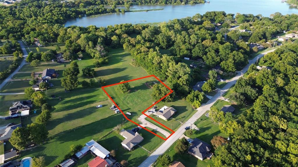 104 Chisholm Trail