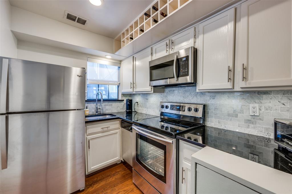 4403 Buena Vista Street 1