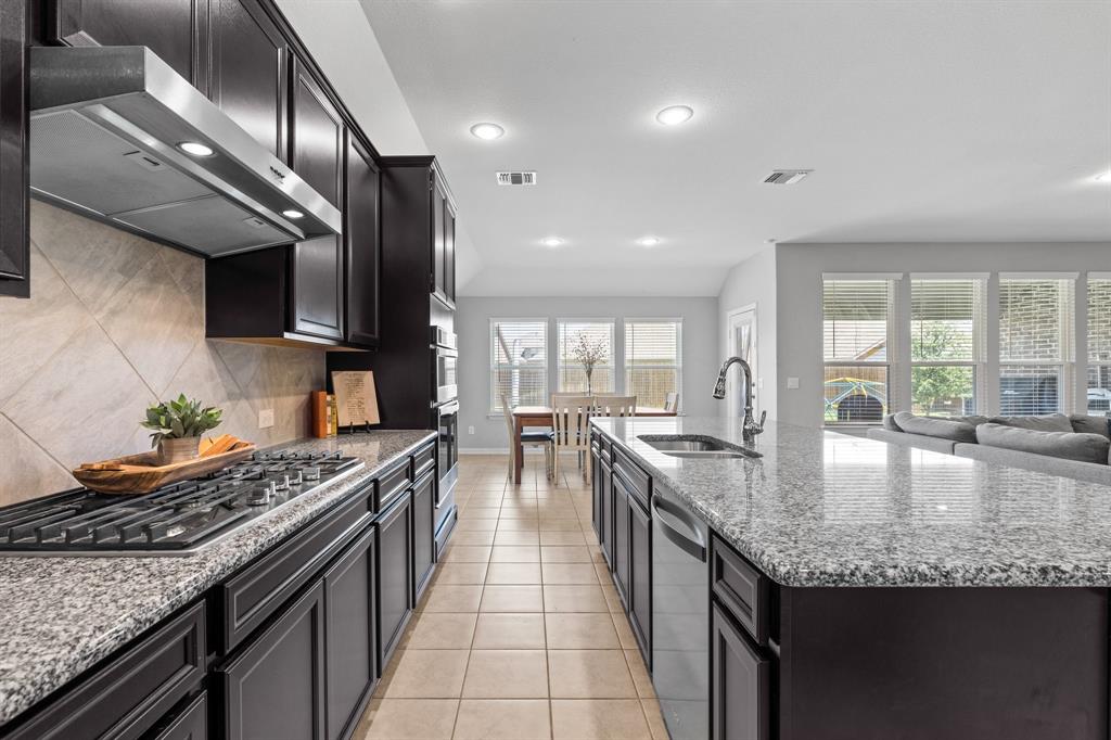 Fort Worth, Texas 76052, United States, 4 Bedrooms Bedrooms, ,3 BathroomsBathrooms,Residential,Pending,136109